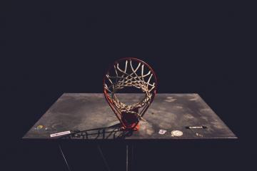 IM体育平台-致命一击，2026世界杯D组宿命之夜的三个瞬间