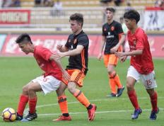 IM体育官方网-加拿大队在国际足球赛中斩获冠军