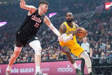 IM体育官方网站-包含开拓者第四节逆转湖人，豪取十连胜的词条