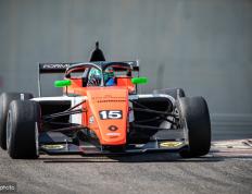 IM体育下载-雷诺车队完胜梅赛德斯，勒克莱尔带队取胜