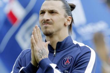 IM体育在线注册-德甲争冠战之夜，利拉德用实力证明自己