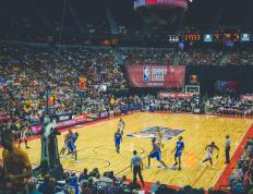 IM体育网页版登录入口-意甲焦点战之夜，爱德华兹的压制级表演，如何重新定义比赛天平？