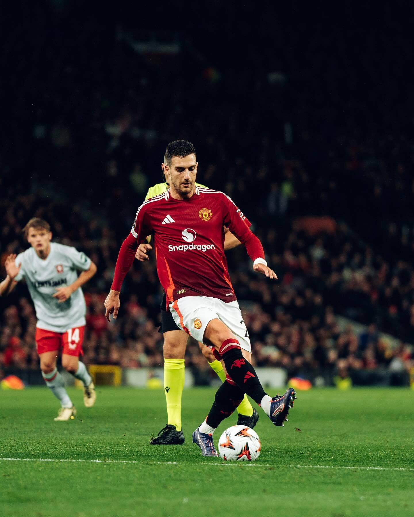 IM体育下载-关于欧战热情高涨,球迷期待精彩对决的信息