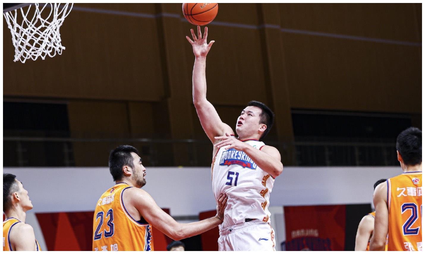 IM体育官方网站-小牛队锋线发挥稳定,球队目标向前看的简单介绍