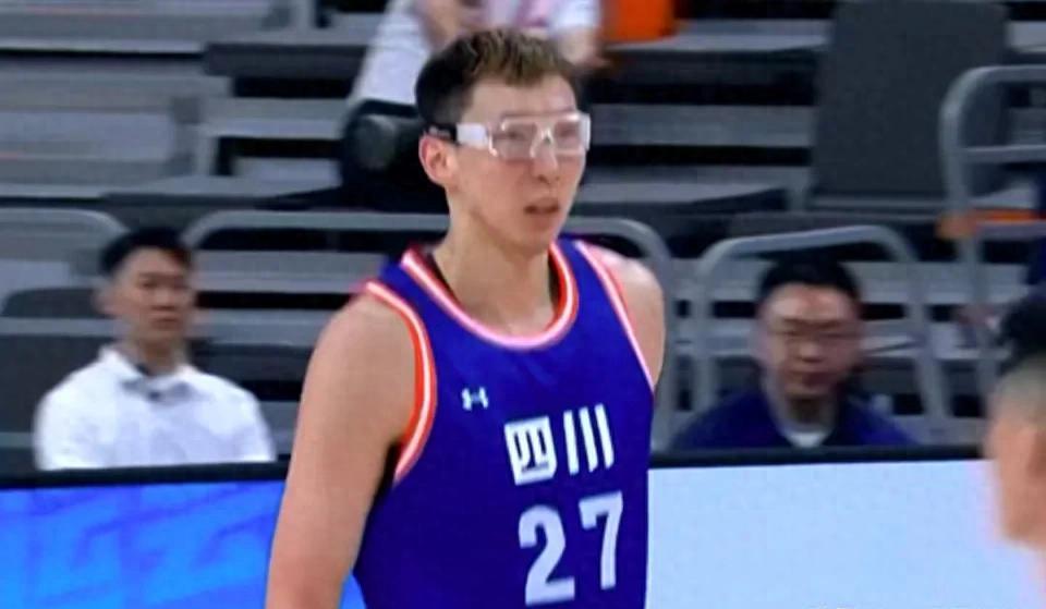 IM Sport-山西队逆转青岛队，周琦刷新纪录