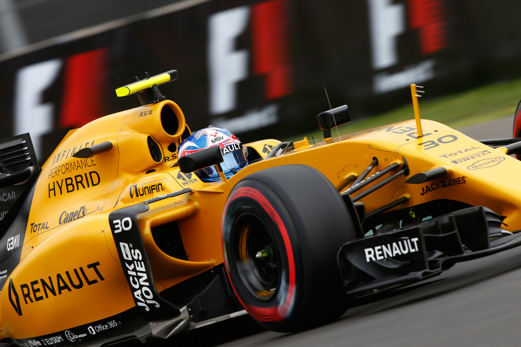 IM体育app-包含雷诺车队横扫索伯车队，皮亚斯特里关键制胜的词条