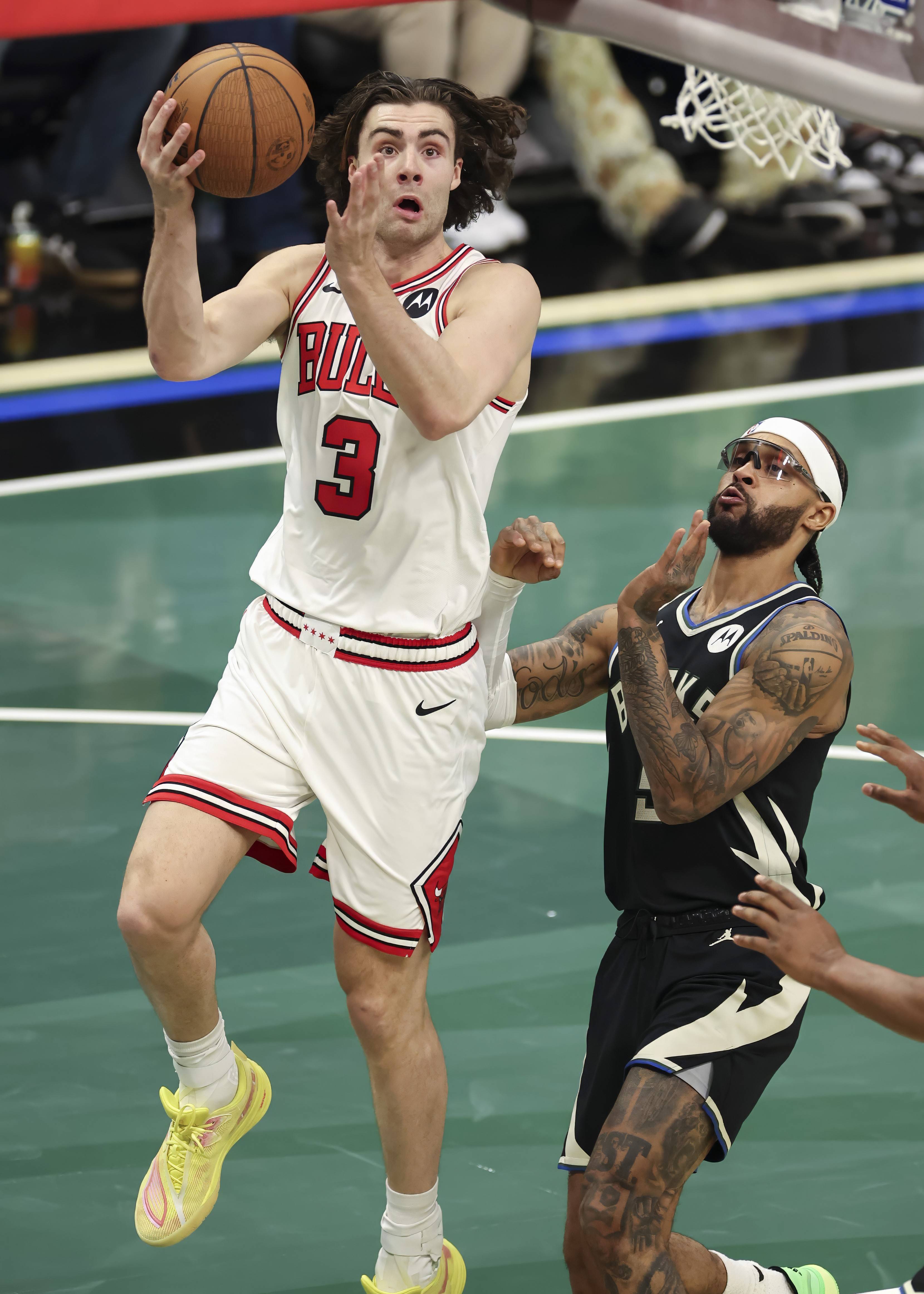 IM体育数据分析平台-雄鹿力克辽宁队,欧文关键制胜